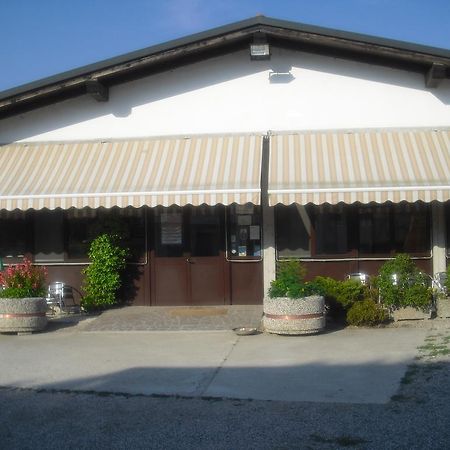 Campagna Lupia Agriturismo La Chioccia מראה חיצוני תמונה